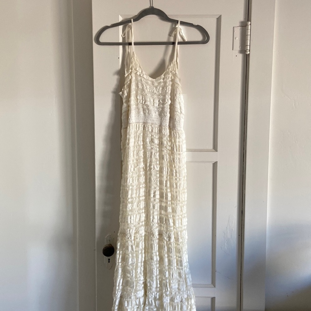 Hazel White Maternity Crocheted Flower Stretchy Dress size Medium